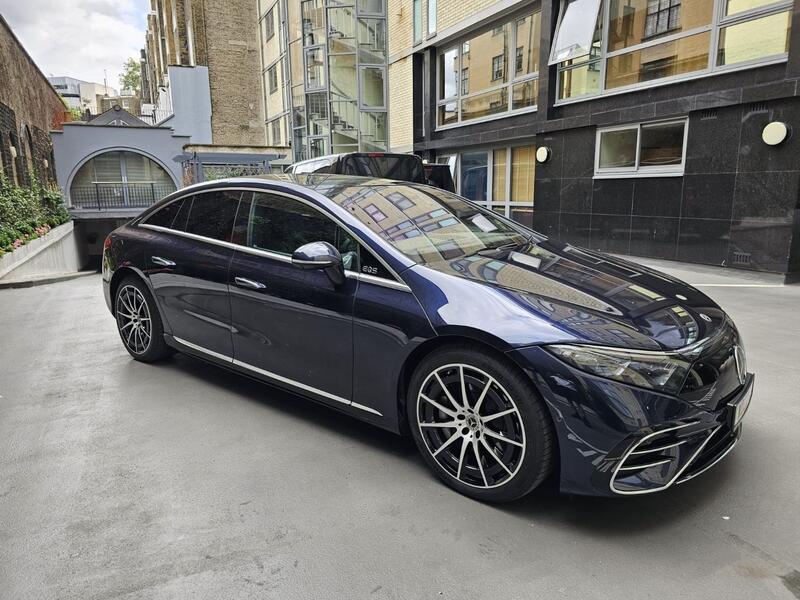MERCEDES-BENZ EQS