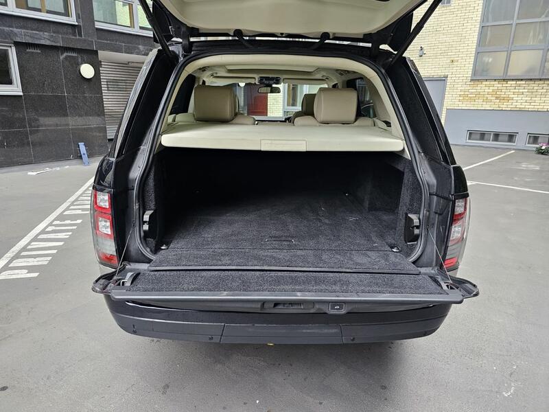 LAND ROVER RANGE ROVER