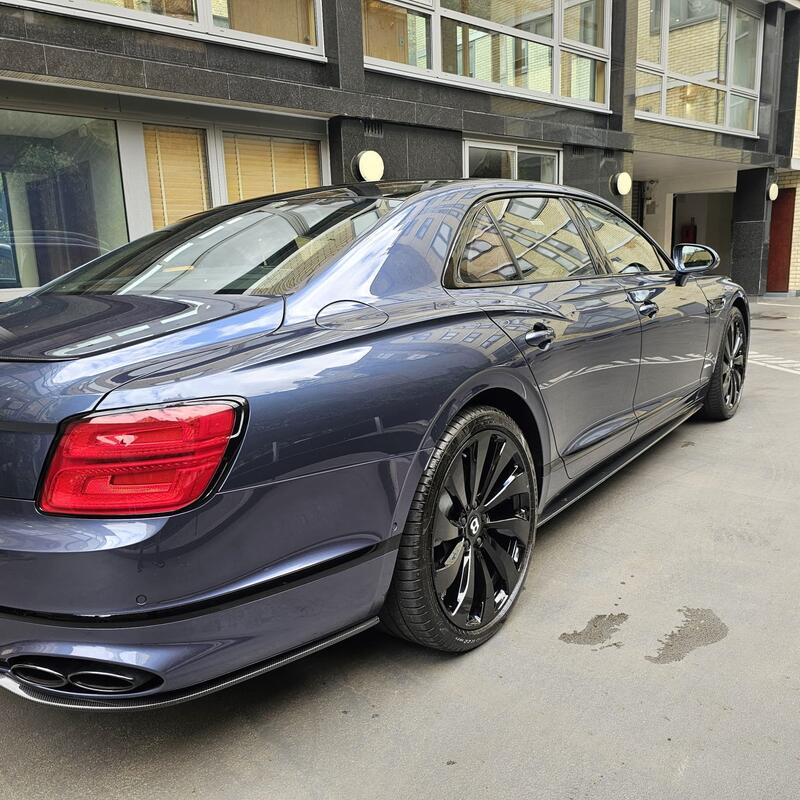 BENTLEY FLYING SPUR