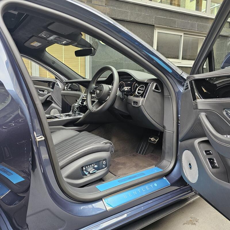 BENTLEY FLYING SPUR