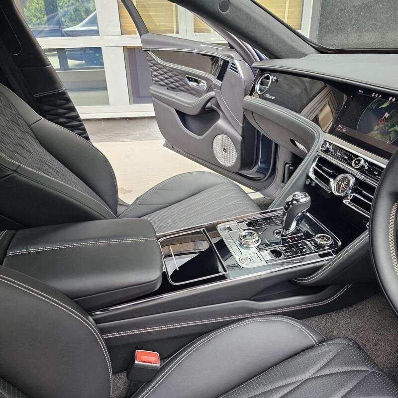 BENTLEY FLYING SPUR