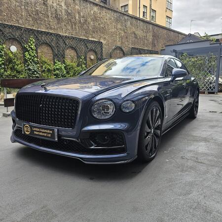 BENTLEY FLYING SPUR 4.0 V8 Azure VATQ