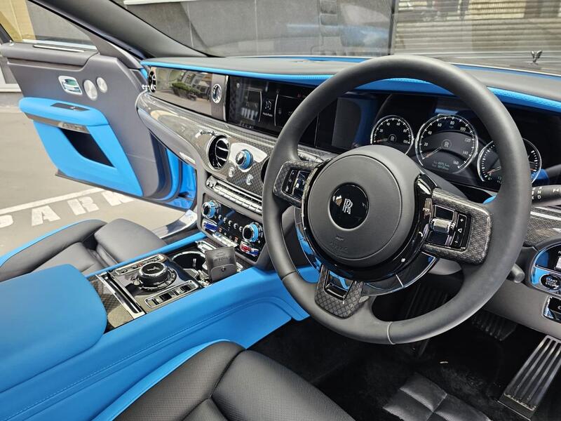 ROLLS-ROYCE GHOST