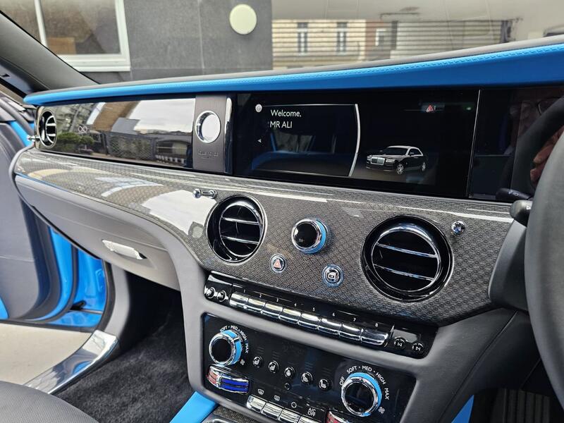ROLLS-ROYCE GHOST