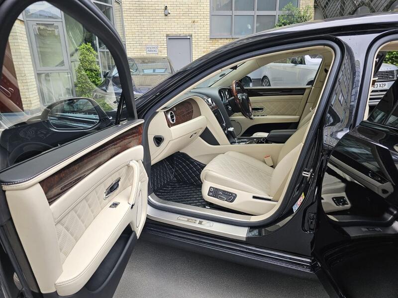 BENTLEY FLYING SPUR