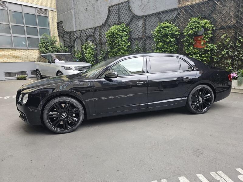 BENTLEY FLYING SPUR