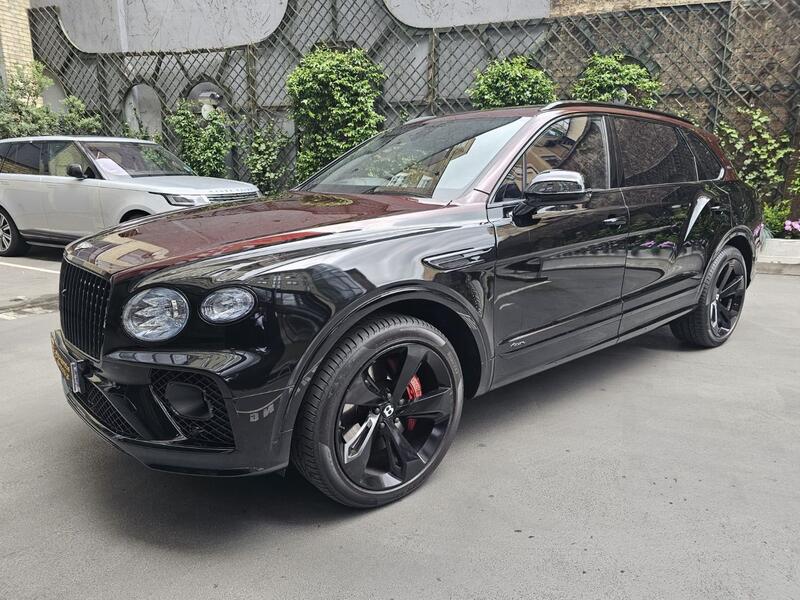View BENTLEY Bentayga 4.0 V8 Azure EWB VATQ