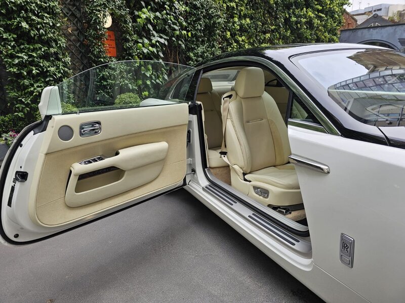 ROLLS-ROYCE WRAITH