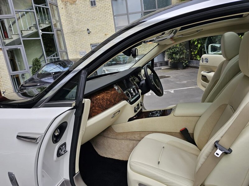 ROLLS-ROYCE WRAITH