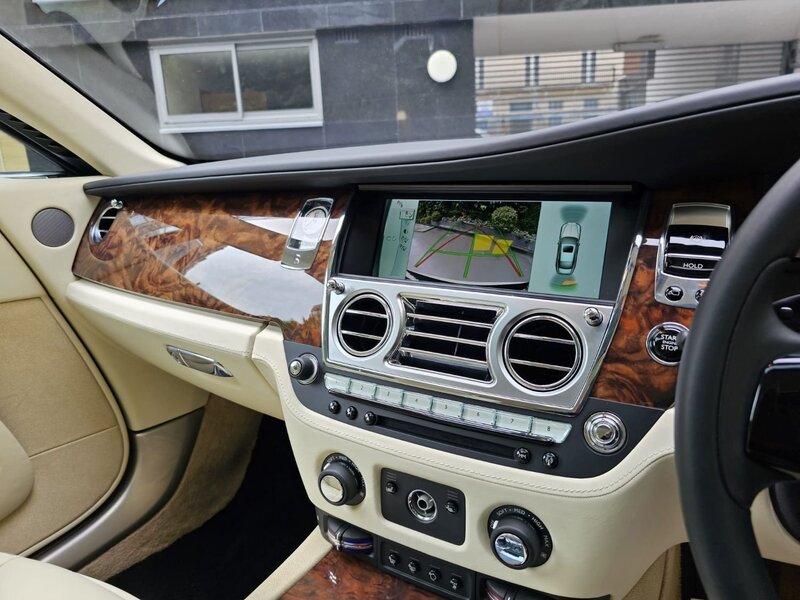 ROLLS-ROYCE WRAITH