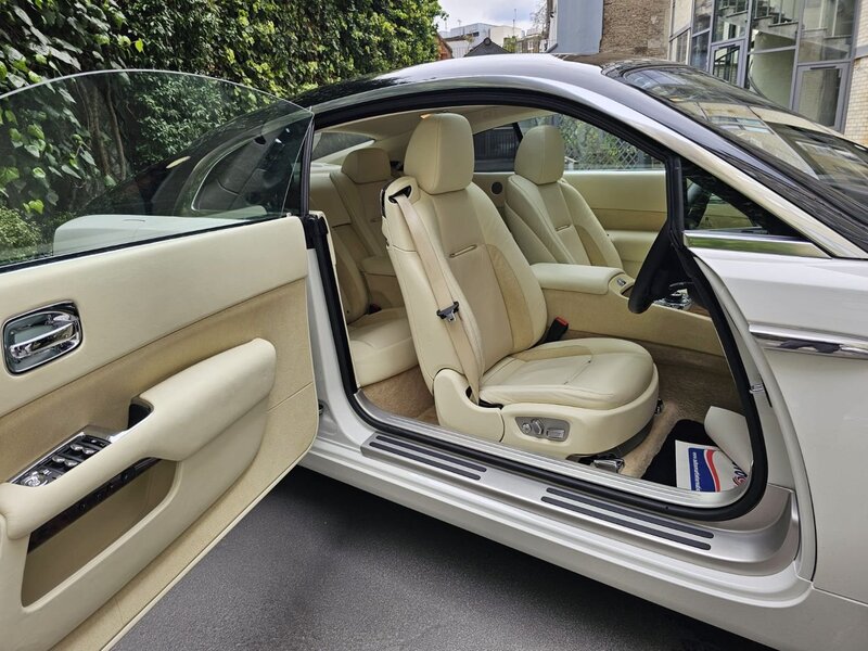ROLLS-ROYCE WRAITH