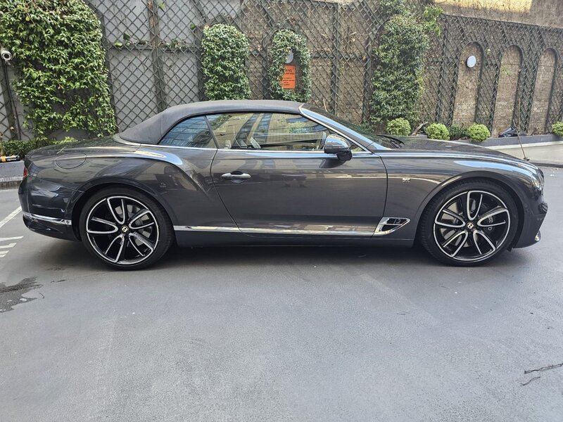 View BENTLEY CONTINENTAL 6.0 W12 GTC First Edition VATQ