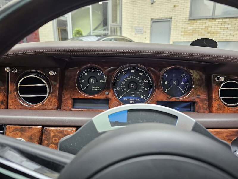 ROLLS-ROYCE PHANTOM
