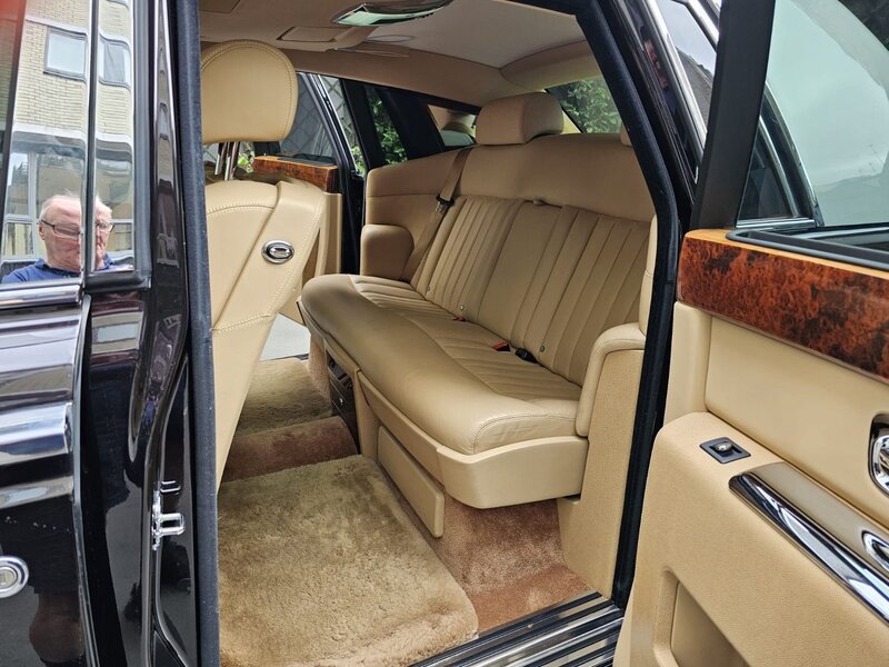 ROLLS-ROYCE PHANTOM