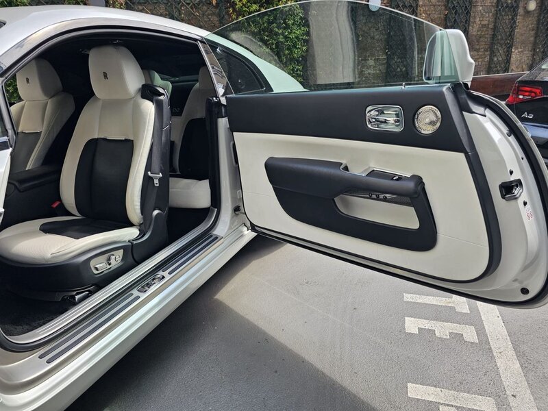 ROLLS-ROYCE WRAITH